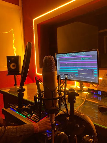 AM Recordz ( Creative Studio )
